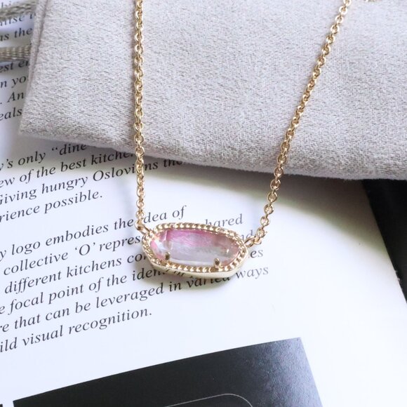 Kendra Scott Elisa Watercolor Illusion Pendant Necklace in Gold - Picture 2 of 2